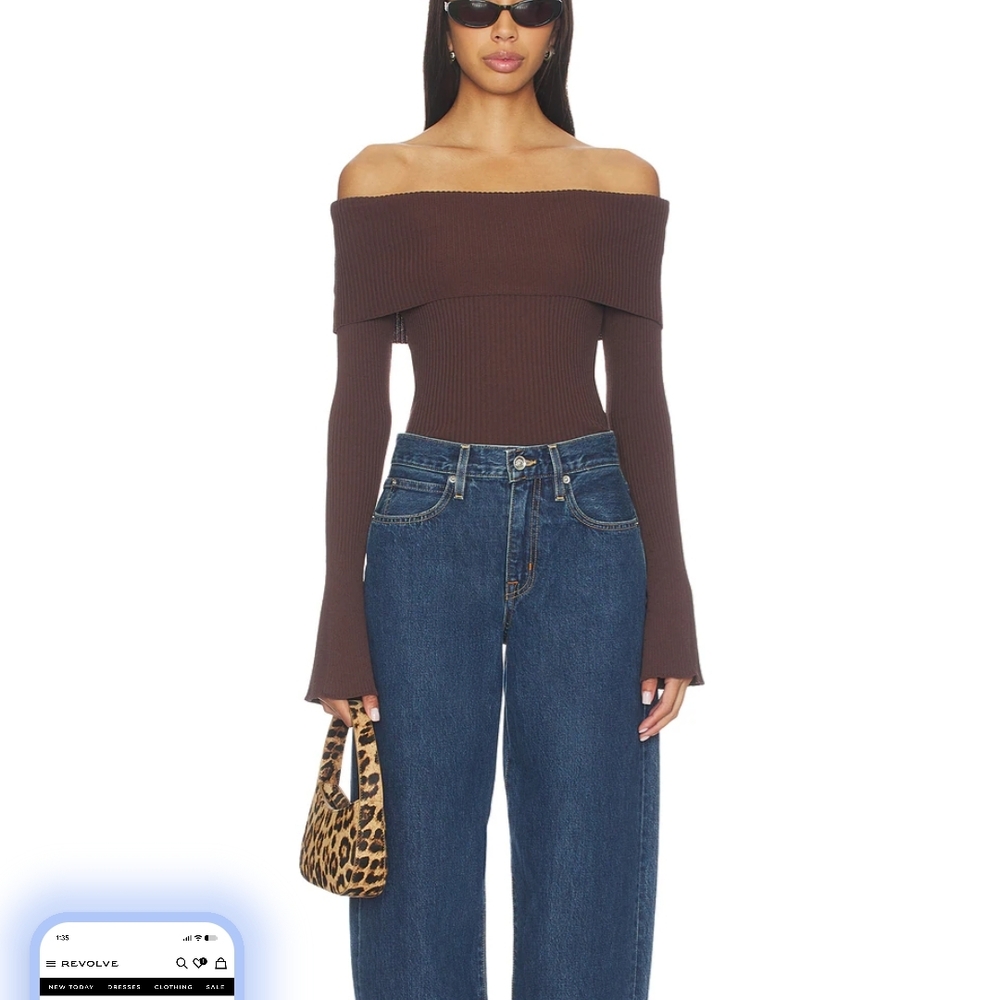 Off-Shoulder Brown Ribbed Top - Picture 2 of 3